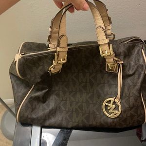 Michael kors shoulder bag